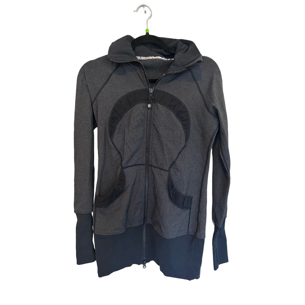 Lululemon Jacket Size 6 Full Zip Athletic Running Yoga Lightweight Fitted Black